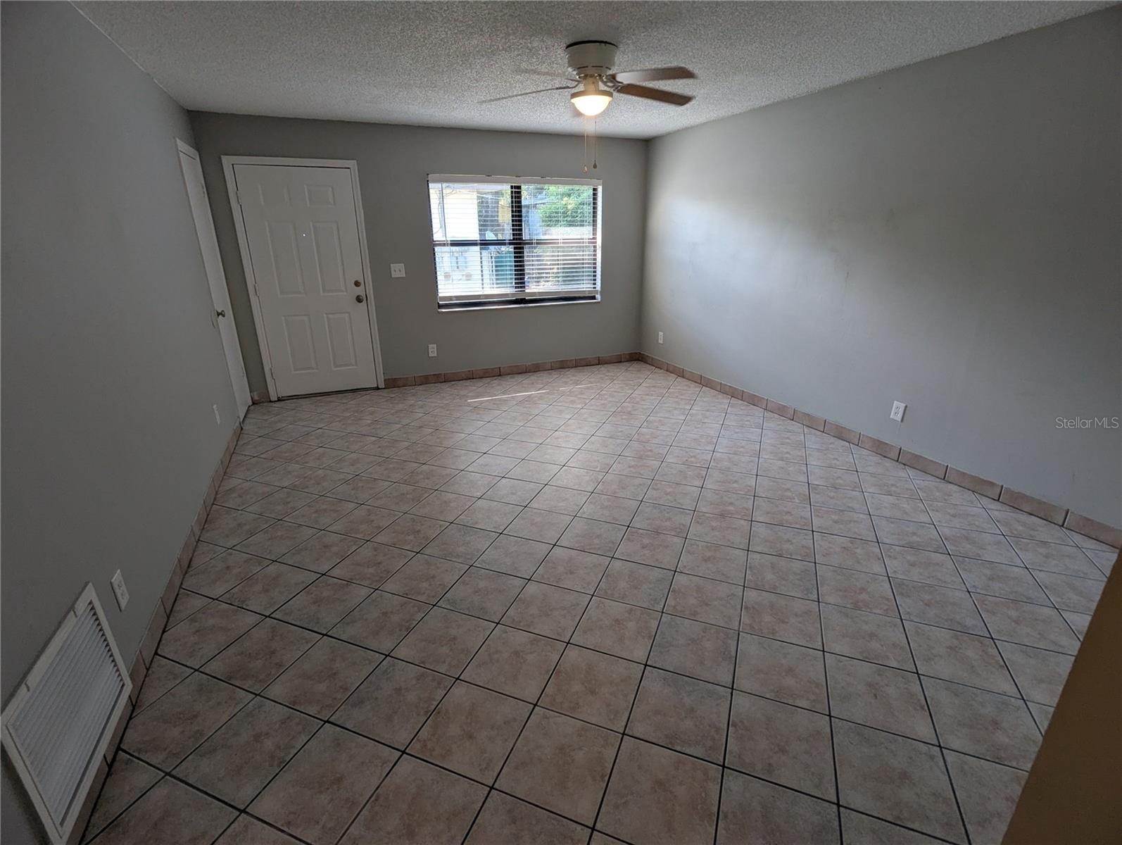 910 South Center St #910 Property Photo 8