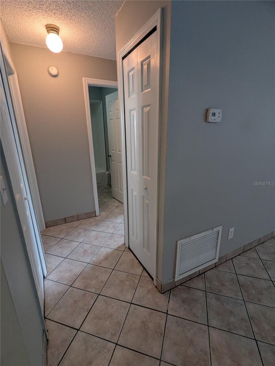 910 South Center St #910 Property Photo 13