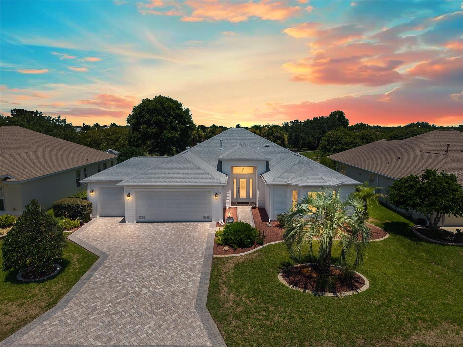1527 Golden Ridge Dr Property Photo 1