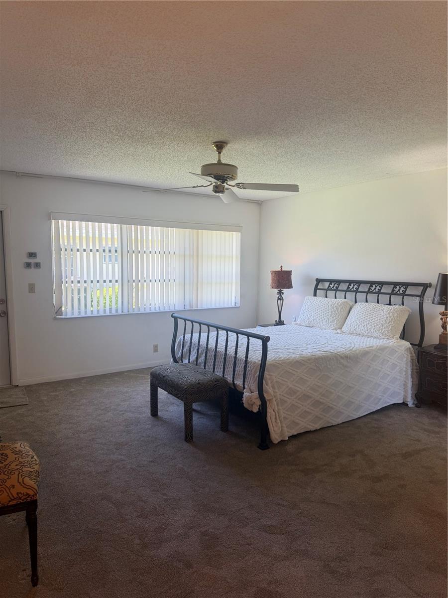 5301 Lakefront Blvd #c Property Photo 7