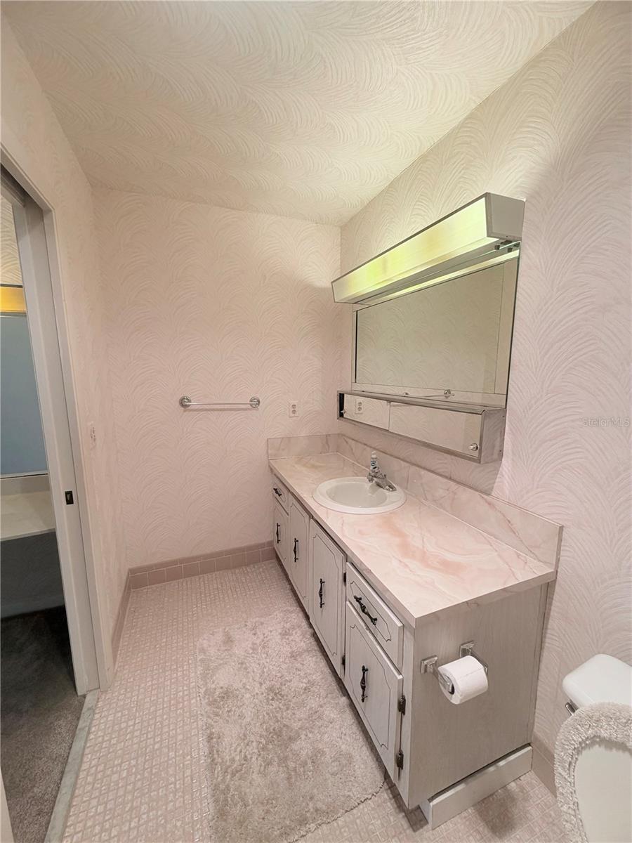 5301 Lakefront Blvd #c Property Photo 11