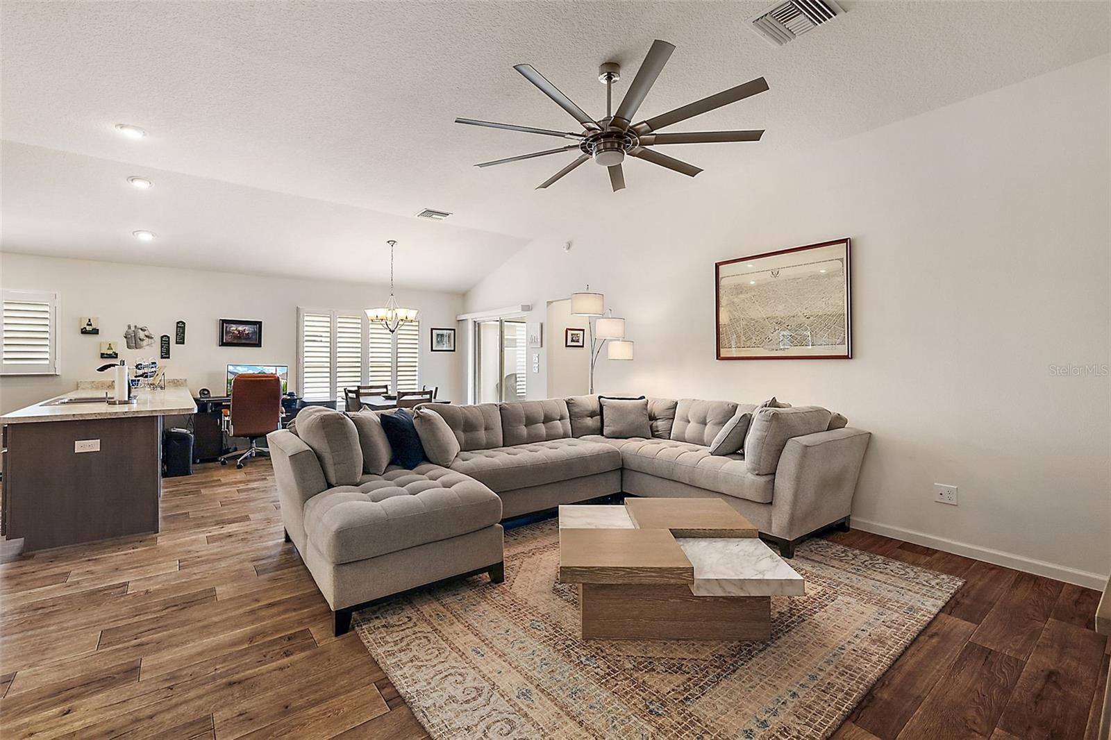 1818 Trimarche Ter Property Photo 15