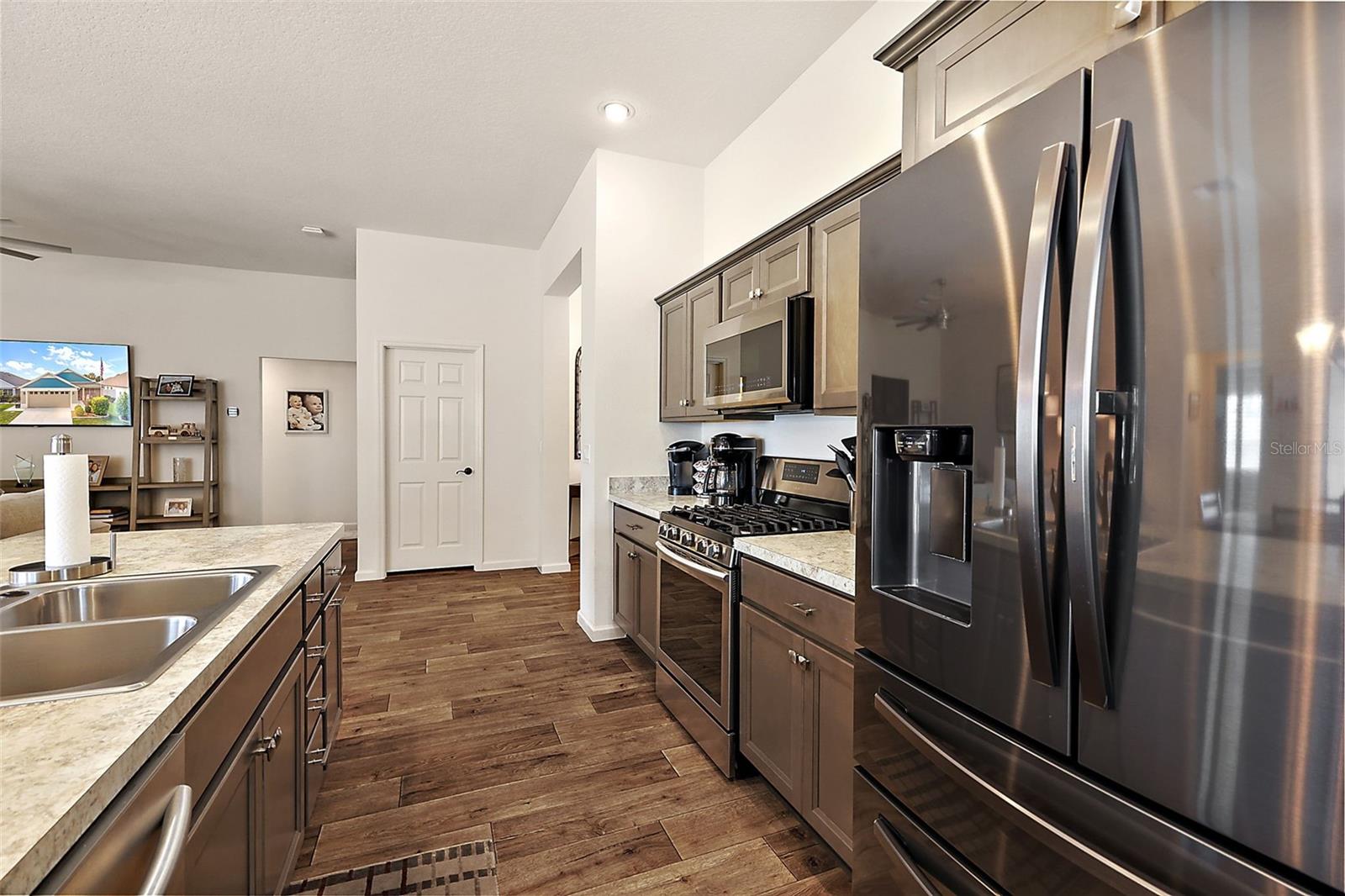 1818 Trimarche Ter Property Photo 25