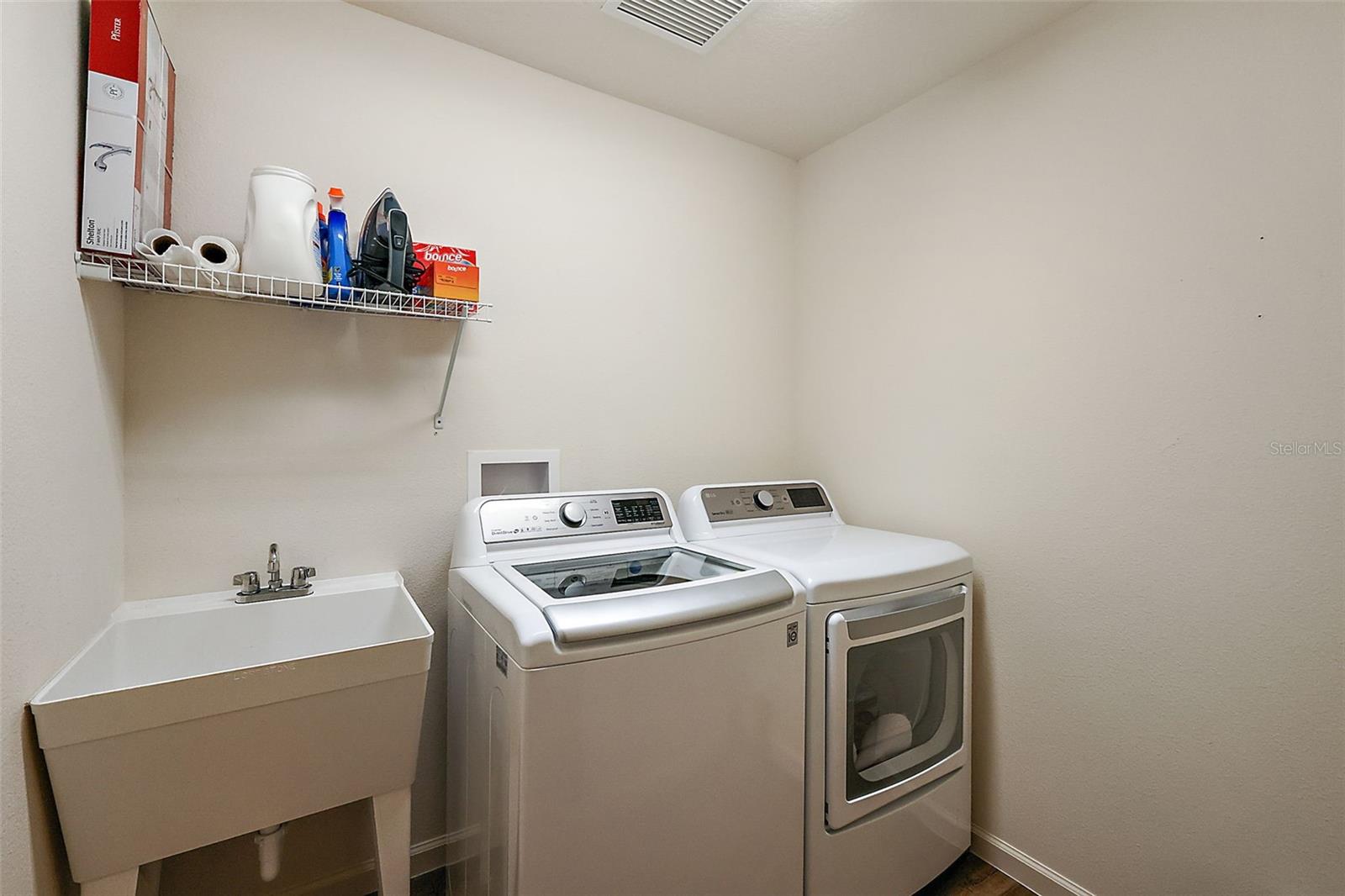 1818 Trimarche Ter Property Photo 32