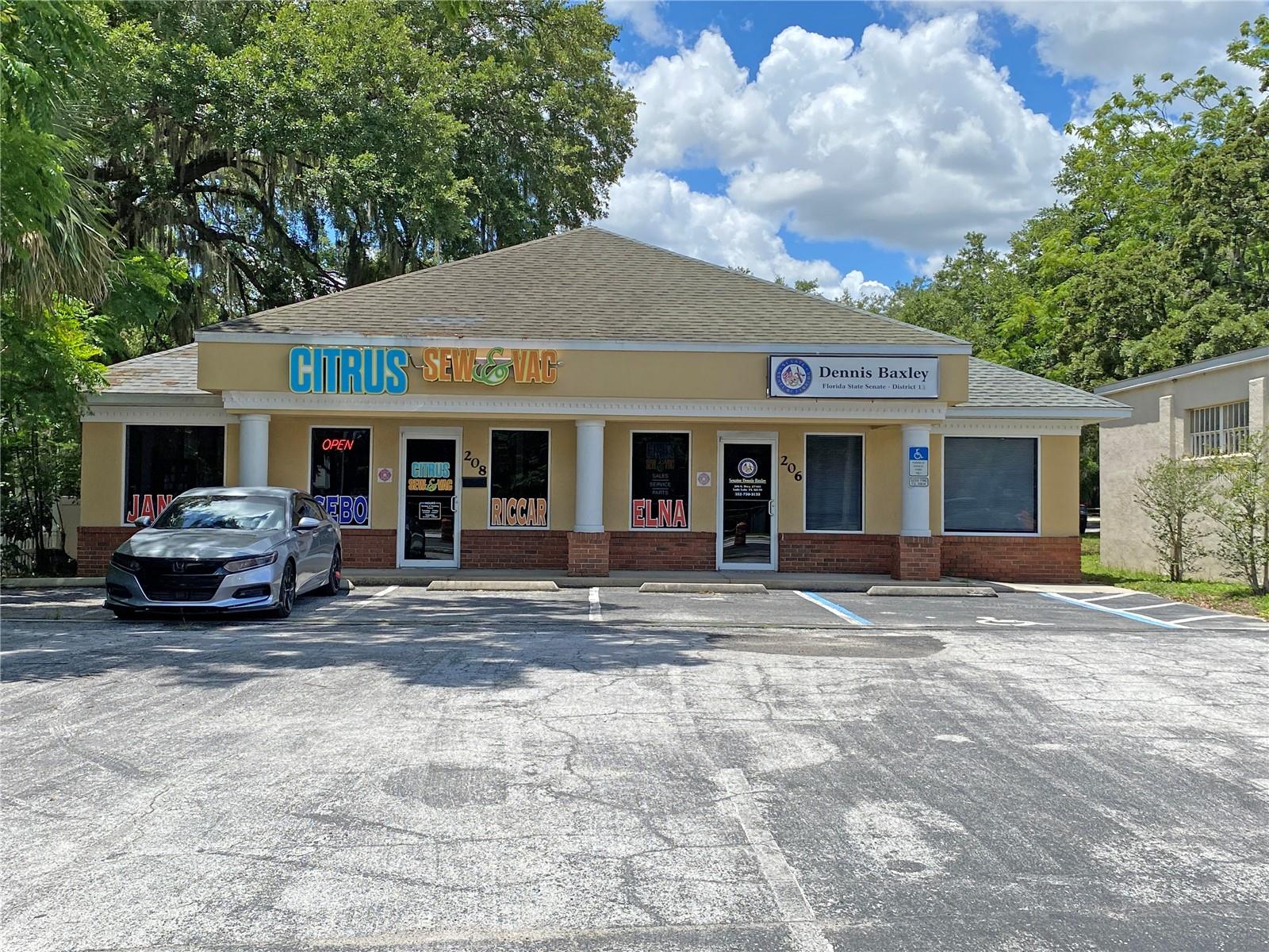 206 S US HIGHWAY 27/441 Property Photo 1