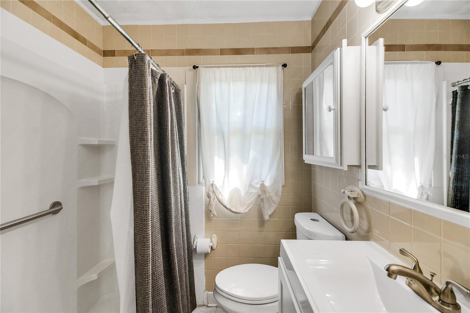 114 Park Ave Property Photo 16
