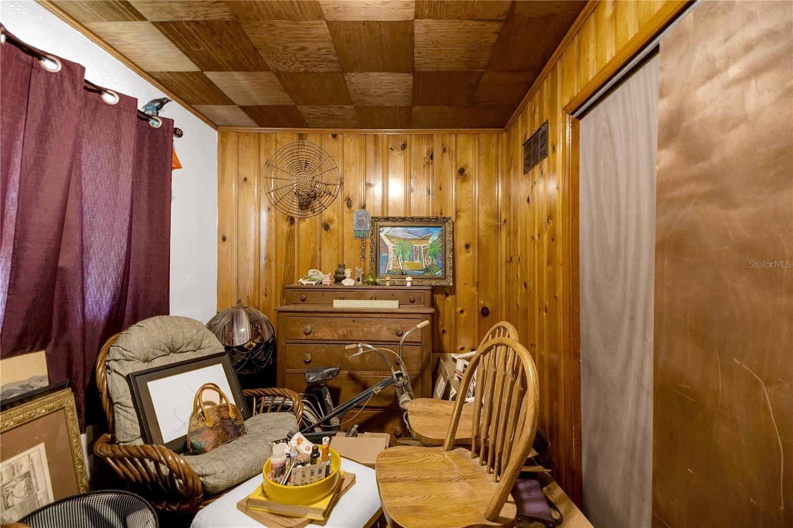114 Park Ave Property Photo 23
