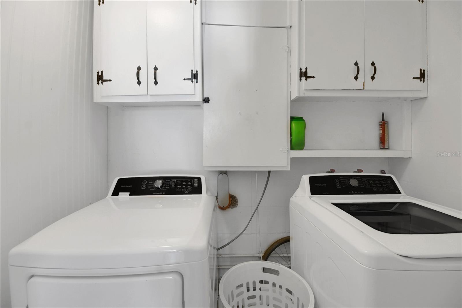 114 Park Ave Property Photo 30