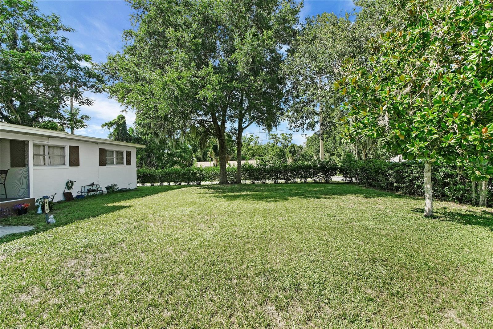 114 Park Ave Property Photo 35