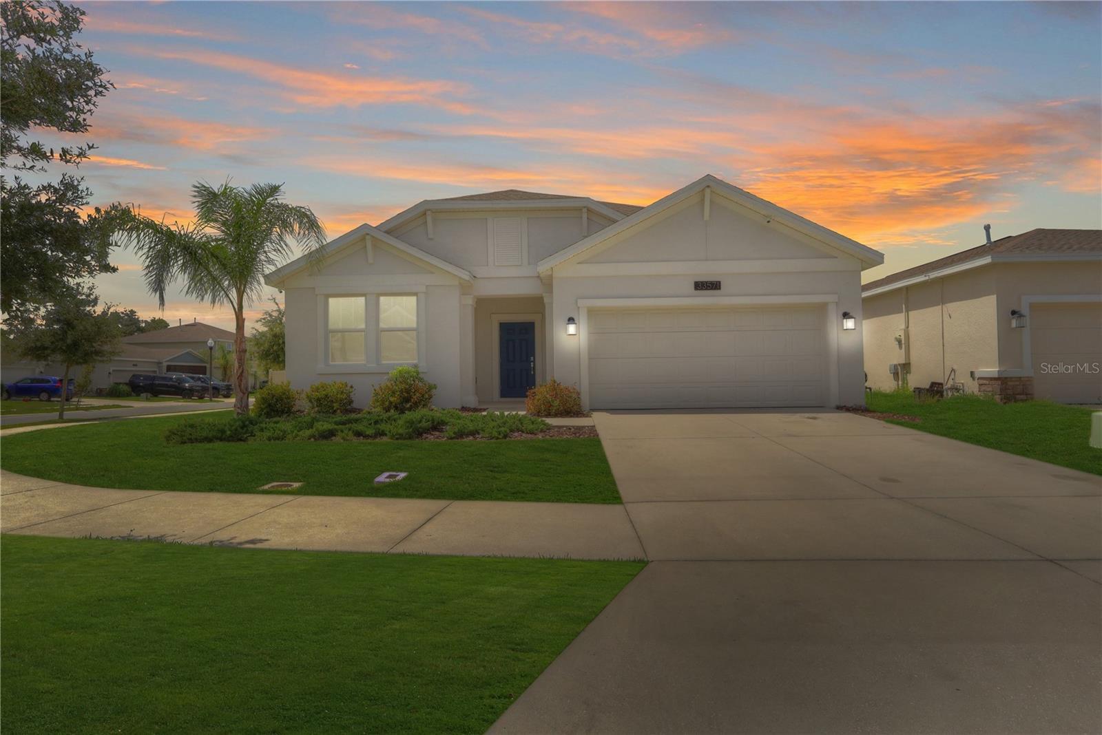 33571 Sky Blossom Cir Property Photo 2