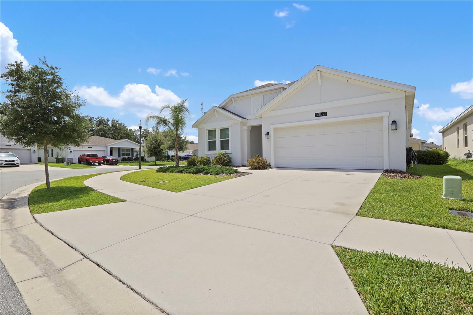 33571 Sky Blossom Cir Property Photo 5