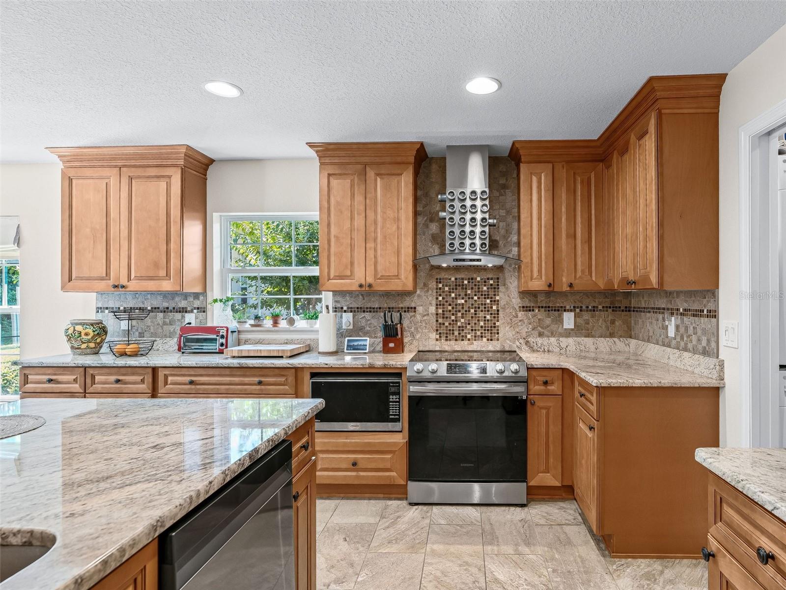 5331 Grove Mnr Property Photo 11