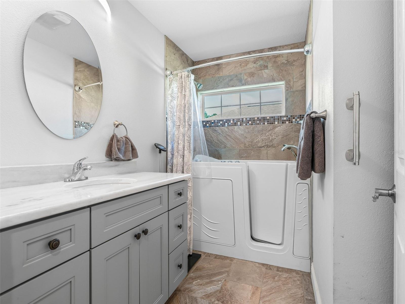 5331 Grove Mnr Property Photo 29