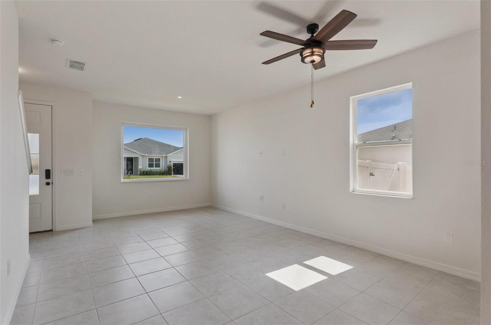 15898 Bradicks Ct Property Photo 4