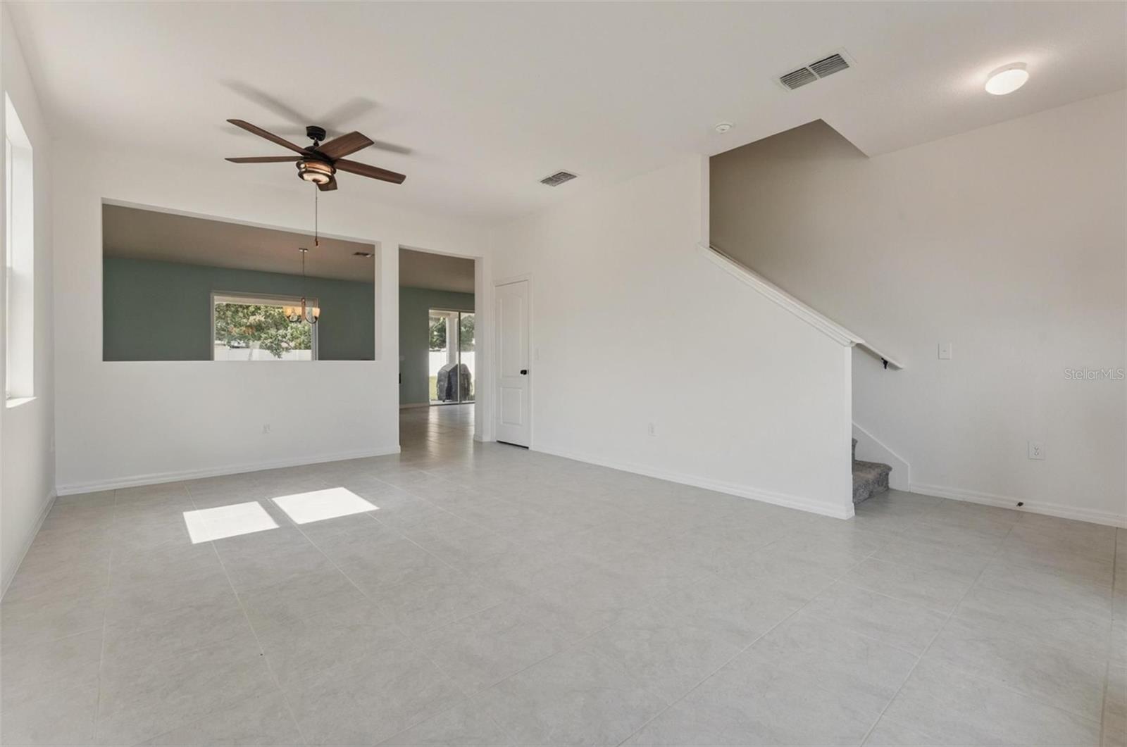 15898 Bradicks Ct Property Photo 5