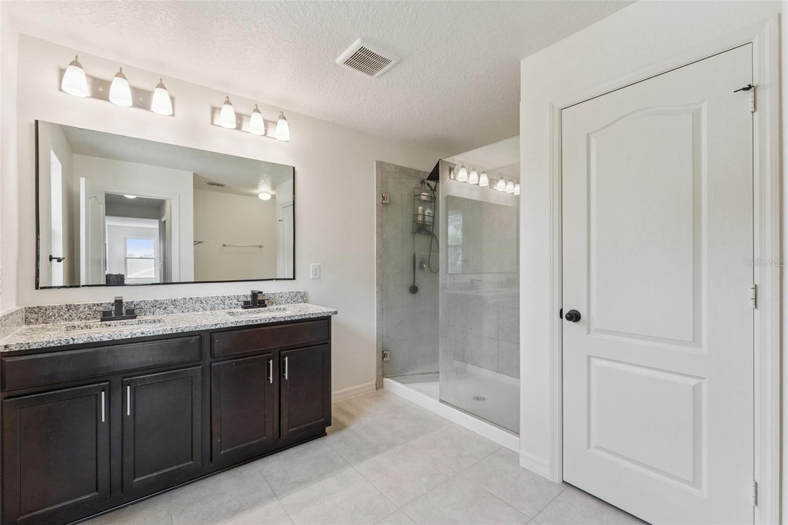 15898 Bradicks Ct Property Photo 17