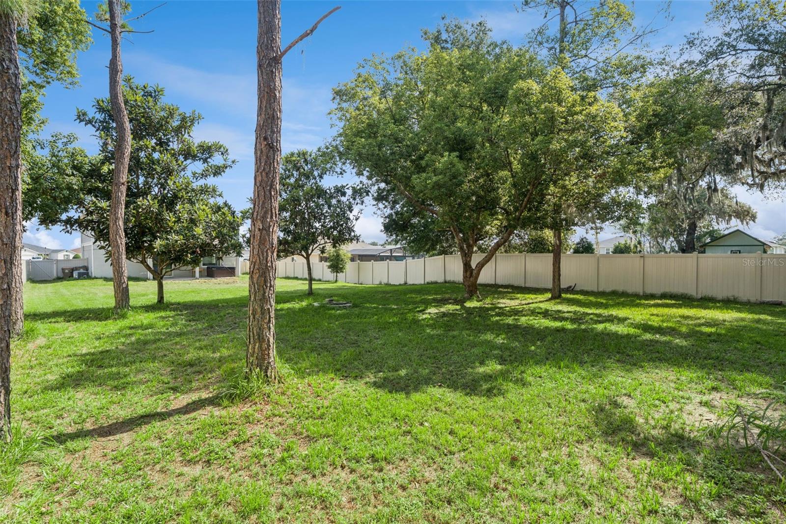 15898 Bradicks Ct Property Photo 27