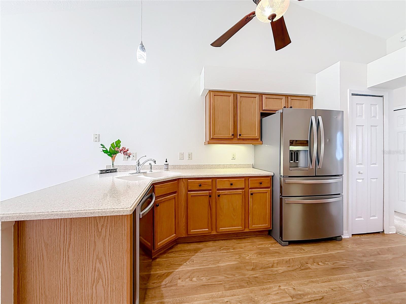 24100 Peekskill St Property Photo 13