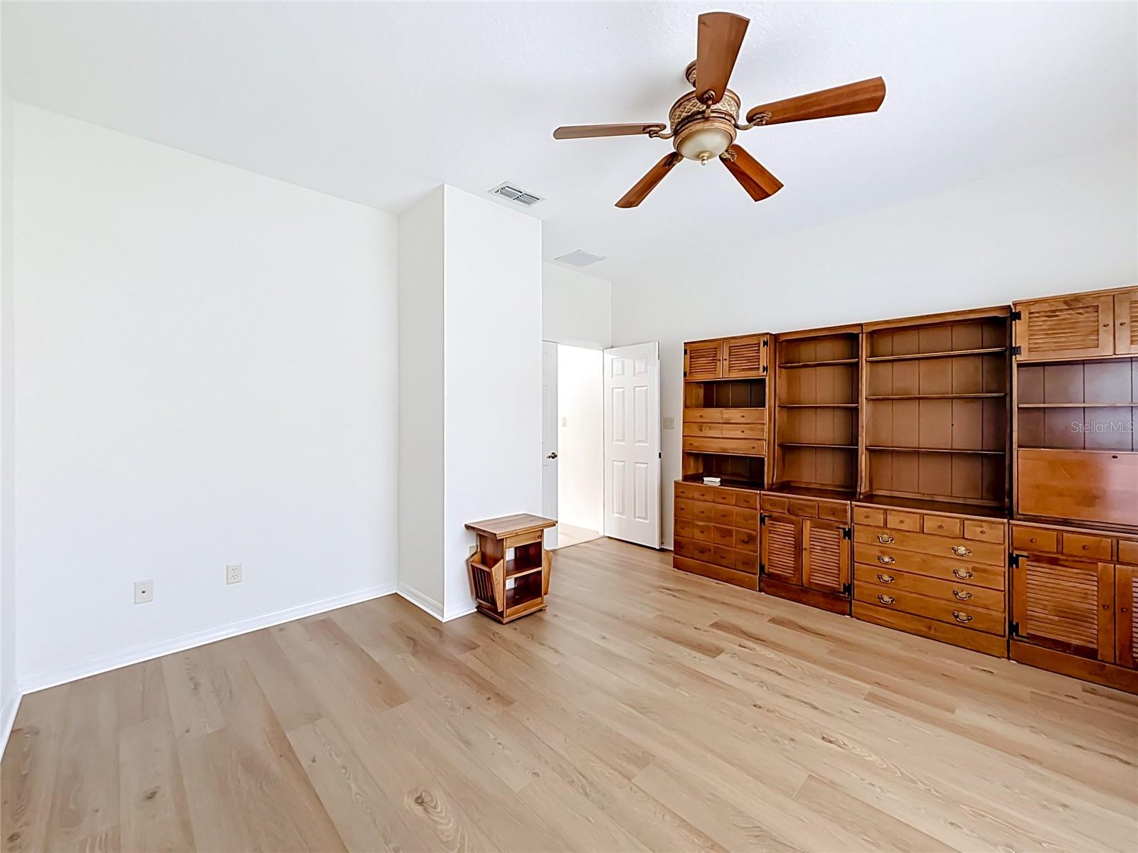 24100 Peekskill St Property Photo 36