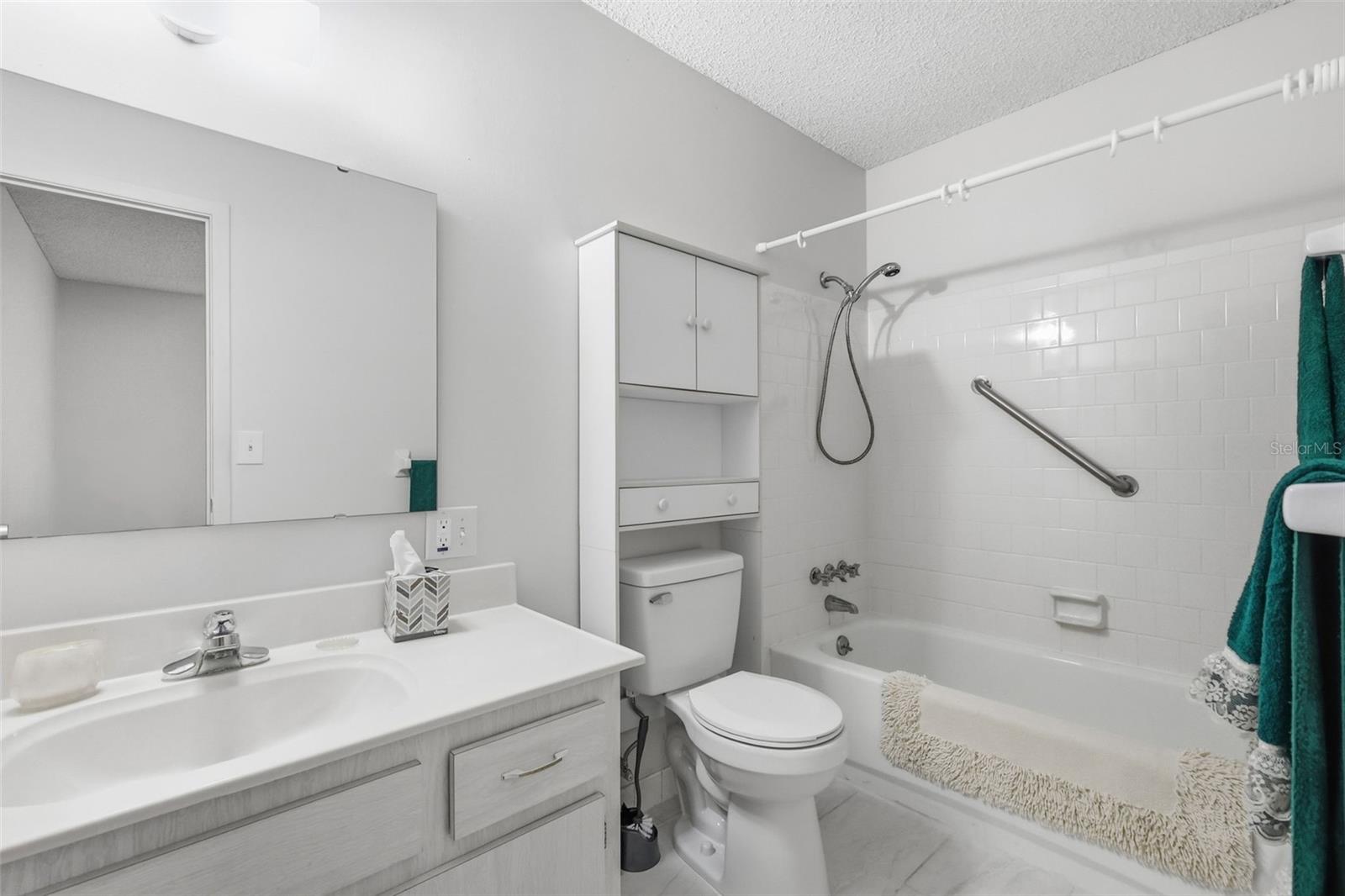 151 N Hill Ave #10 Property Photo 15