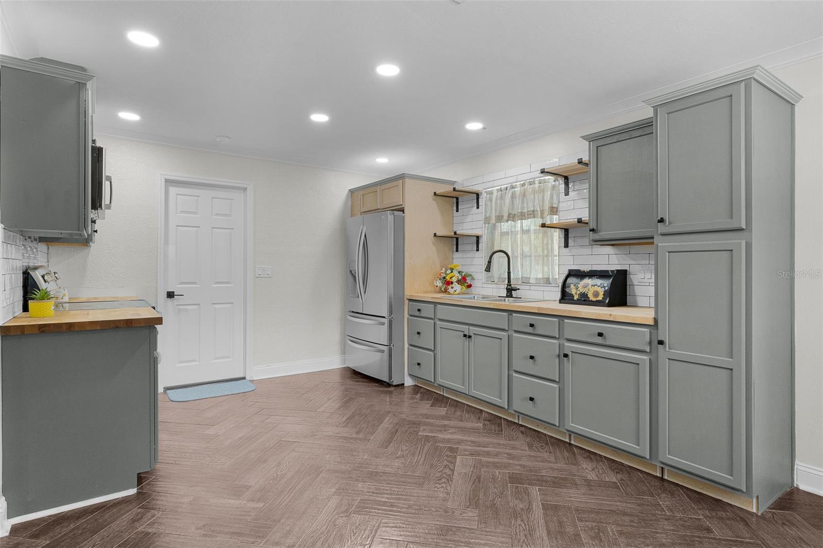 1401 14th St Property Photo 12