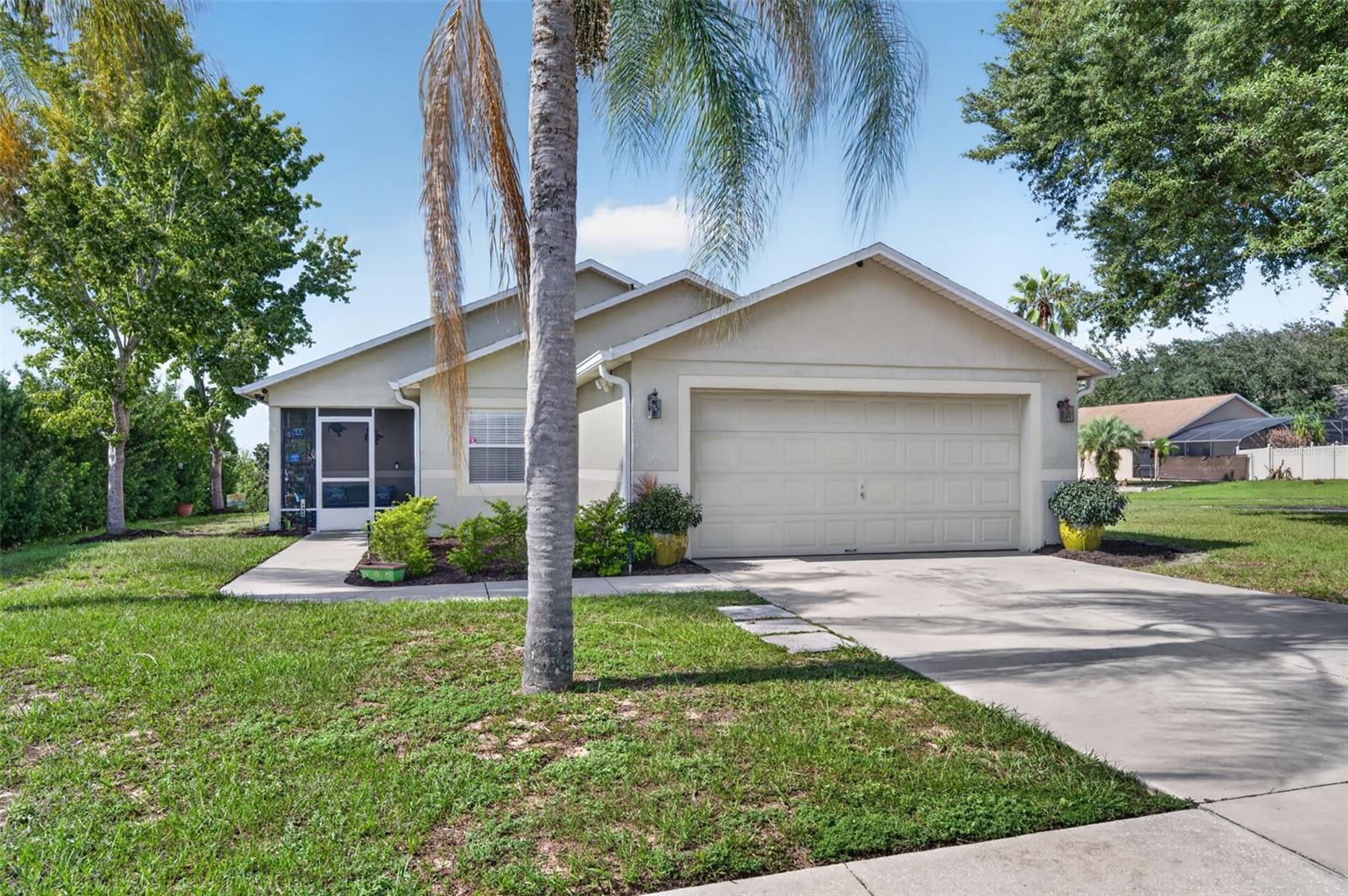 1390 Willow Crest Dr Property Photo 1