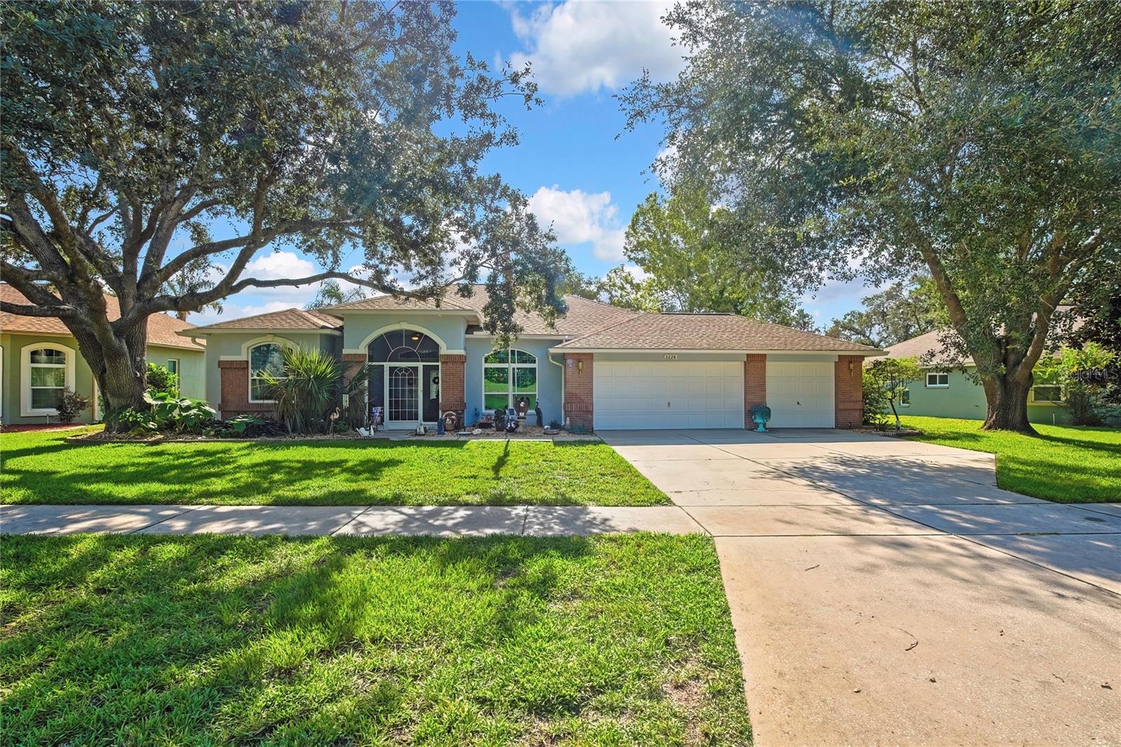 3224 St Ives Blvd Property Photo 1
