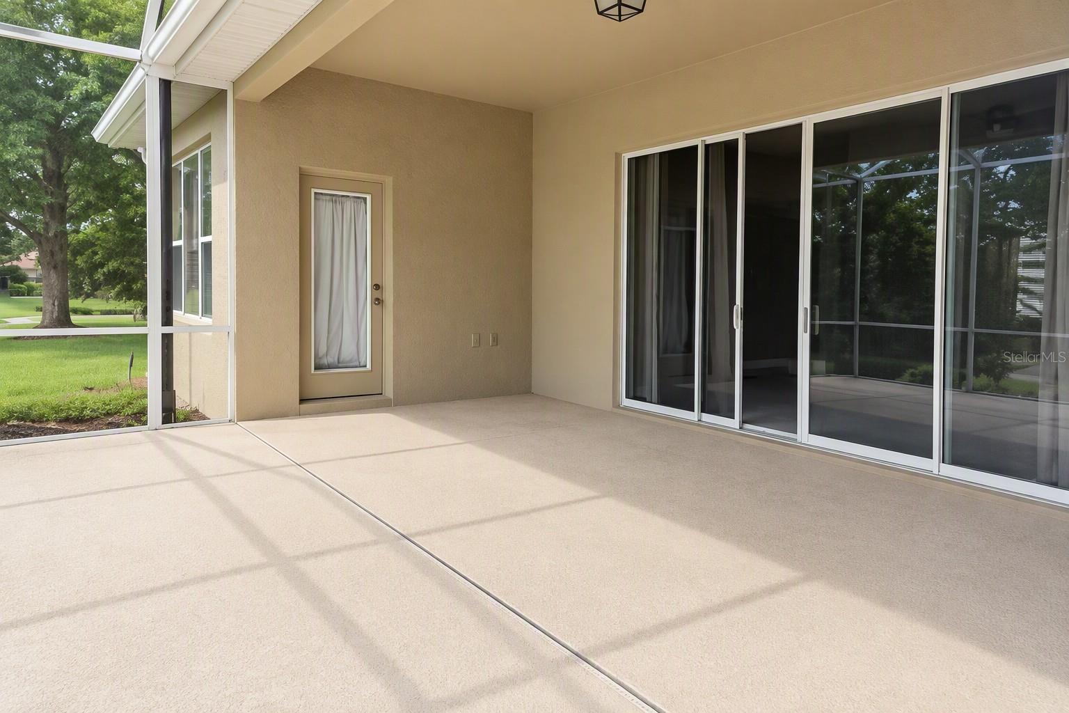 4048 Greystone Dr Property Photo 6
