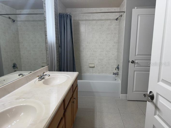 4048 Greystone Dr Property Photo 8