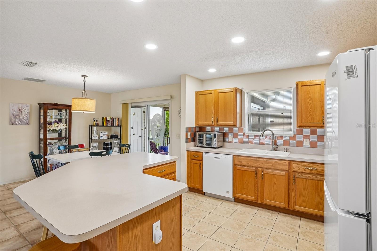 970 Kenova Ave Property Photo 11