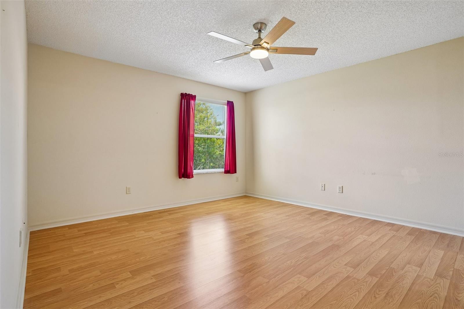 970 Kenova Ave Property Photo 15