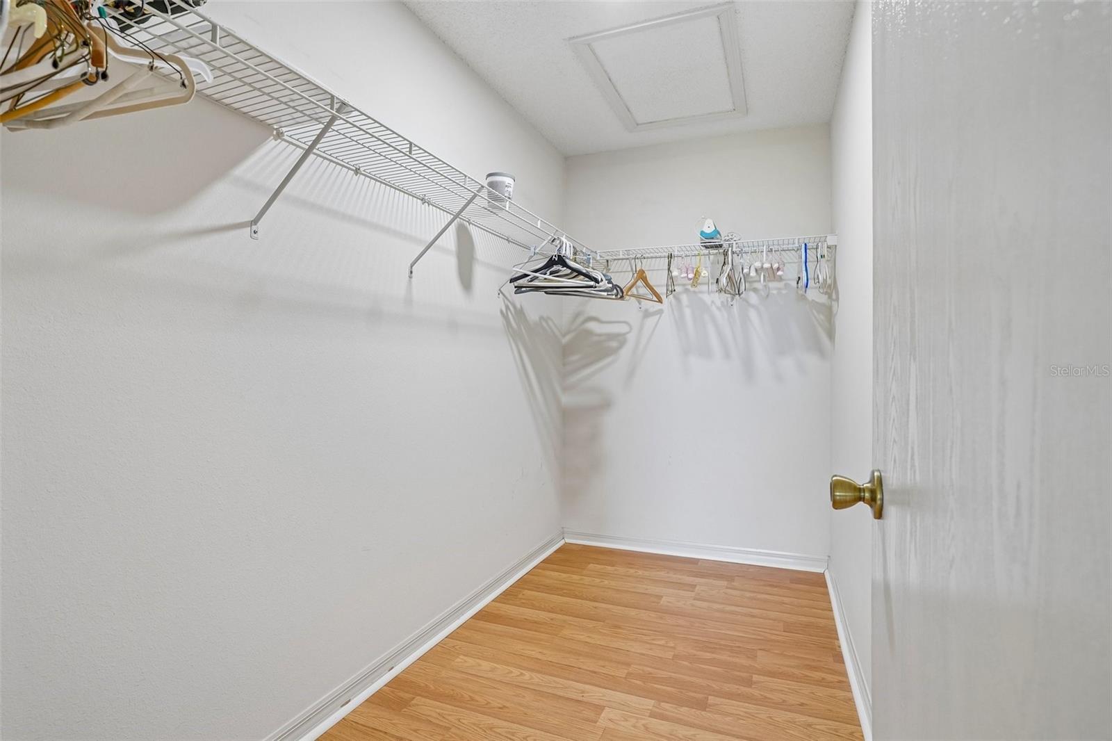970 Kenova Ave Property Photo 18