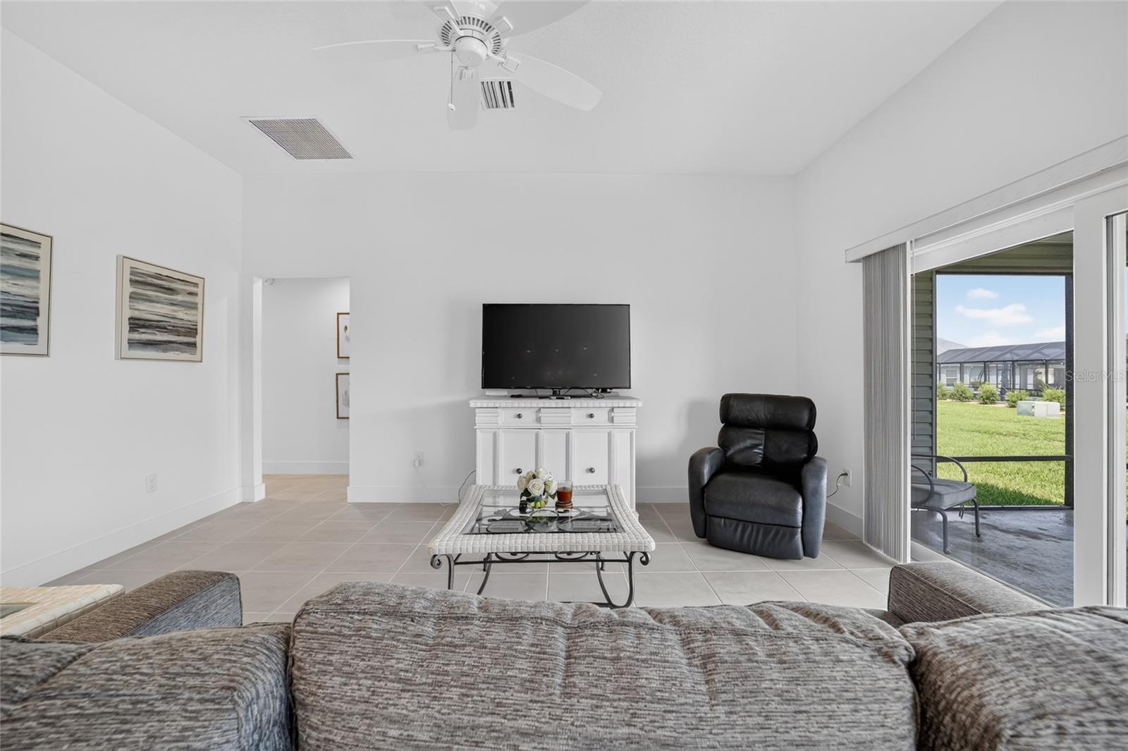 6305 Danielson Loop Property Photo 13