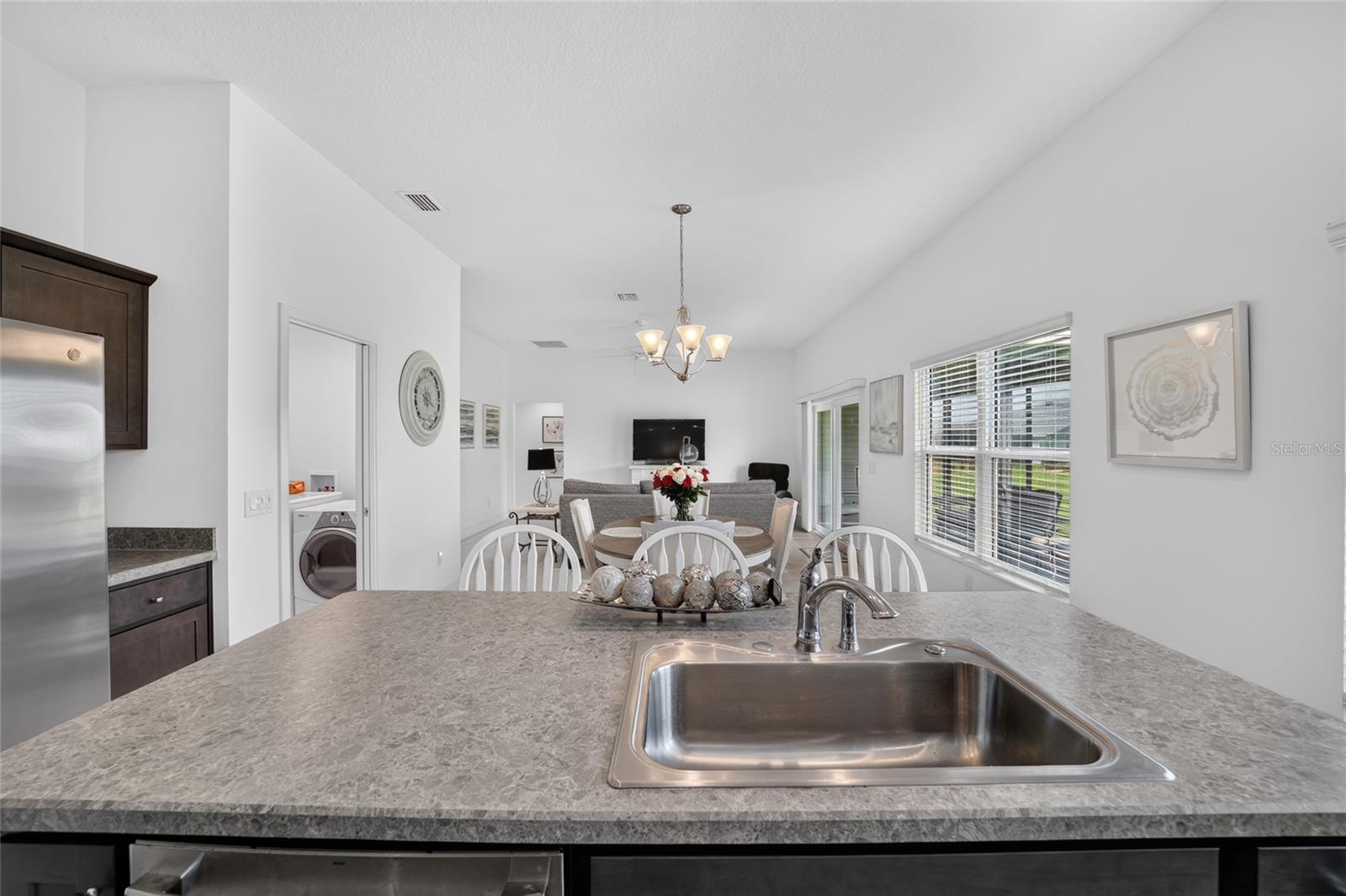6305 Danielson Loop Property Photo 32