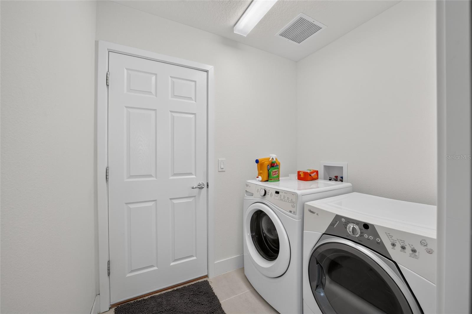 6305 Danielson Loop Property Photo 45