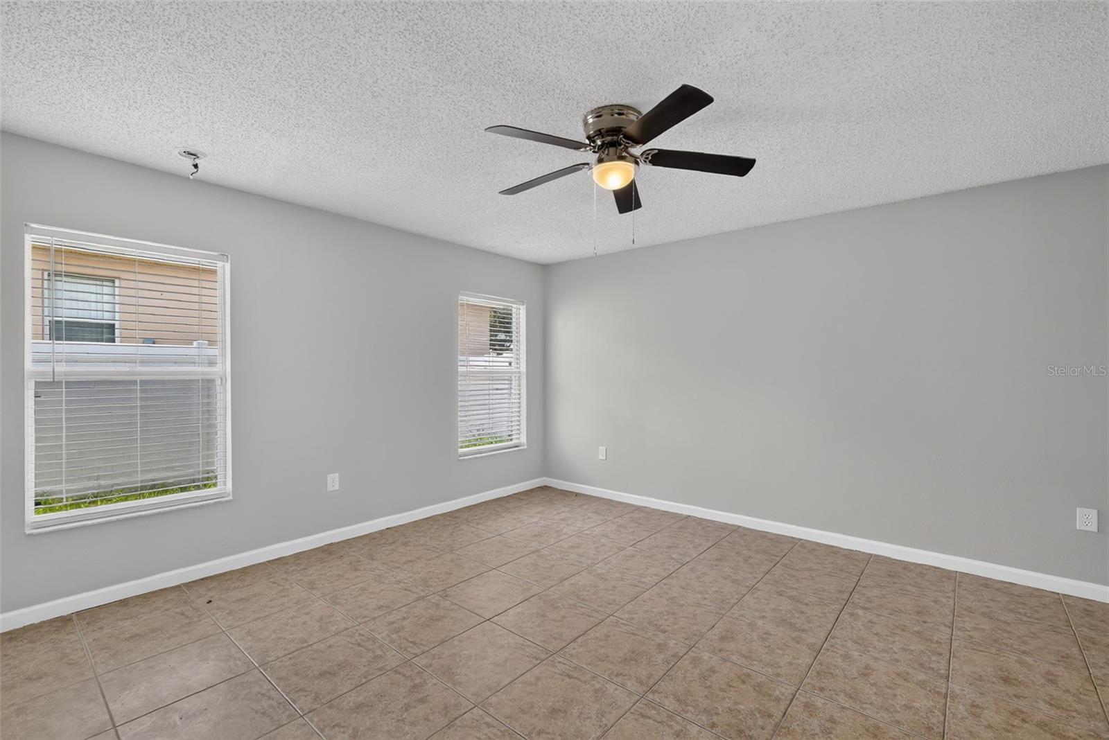 2225 Sandridge Cir Property Photo 13