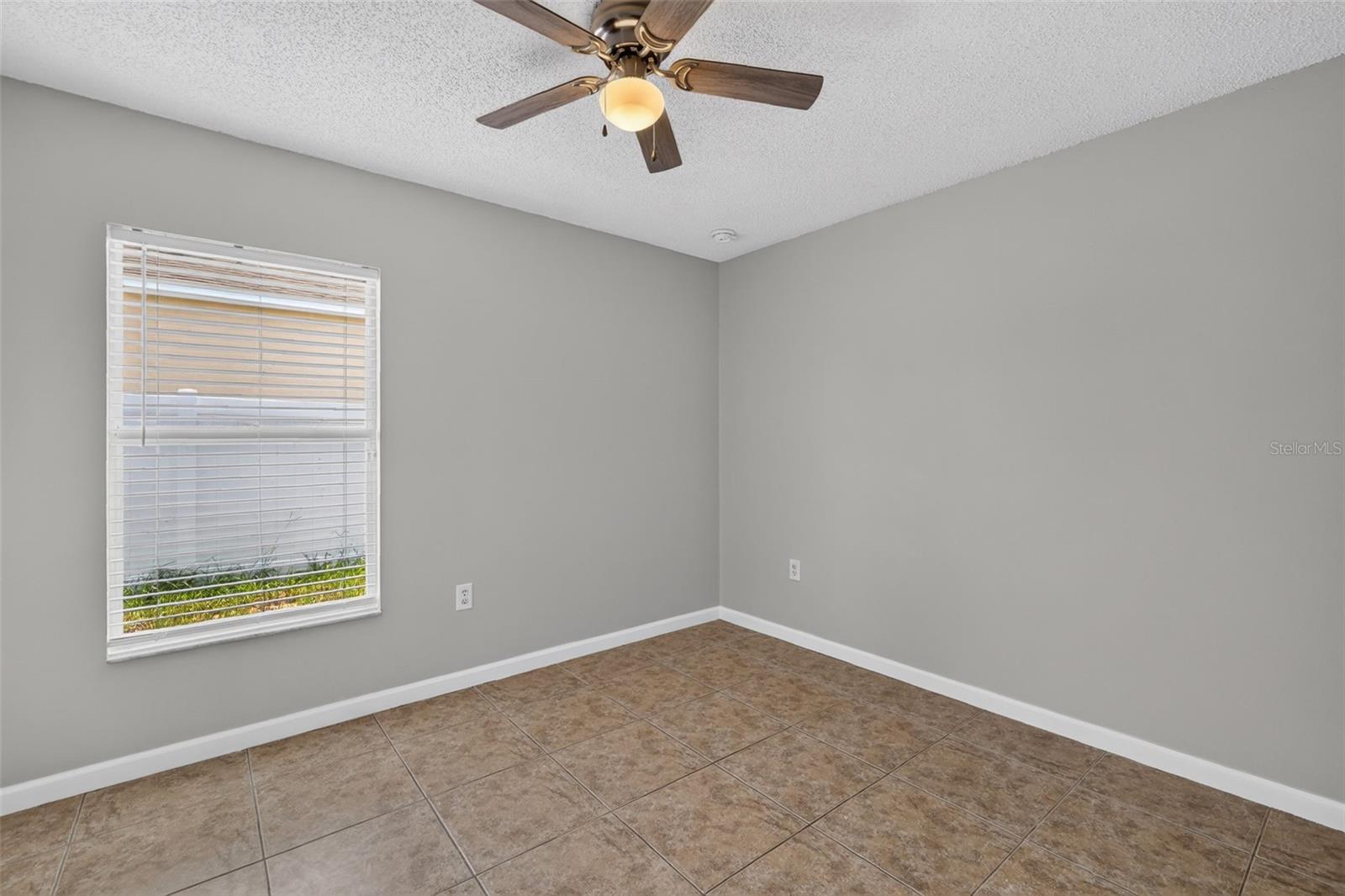2225 Sandridge Cir Property Photo 17