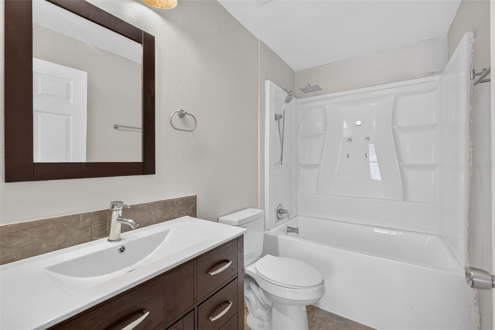 2225 Sandridge Cir Property Photo 18