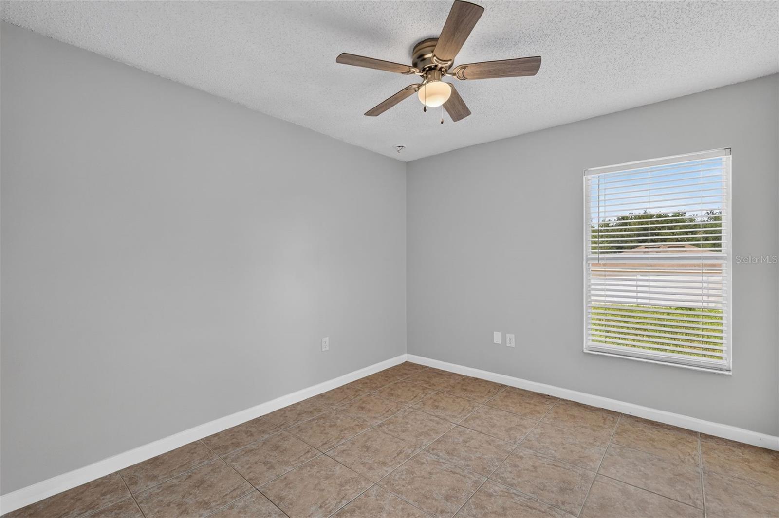 2225 Sandridge Cir Property Photo 20