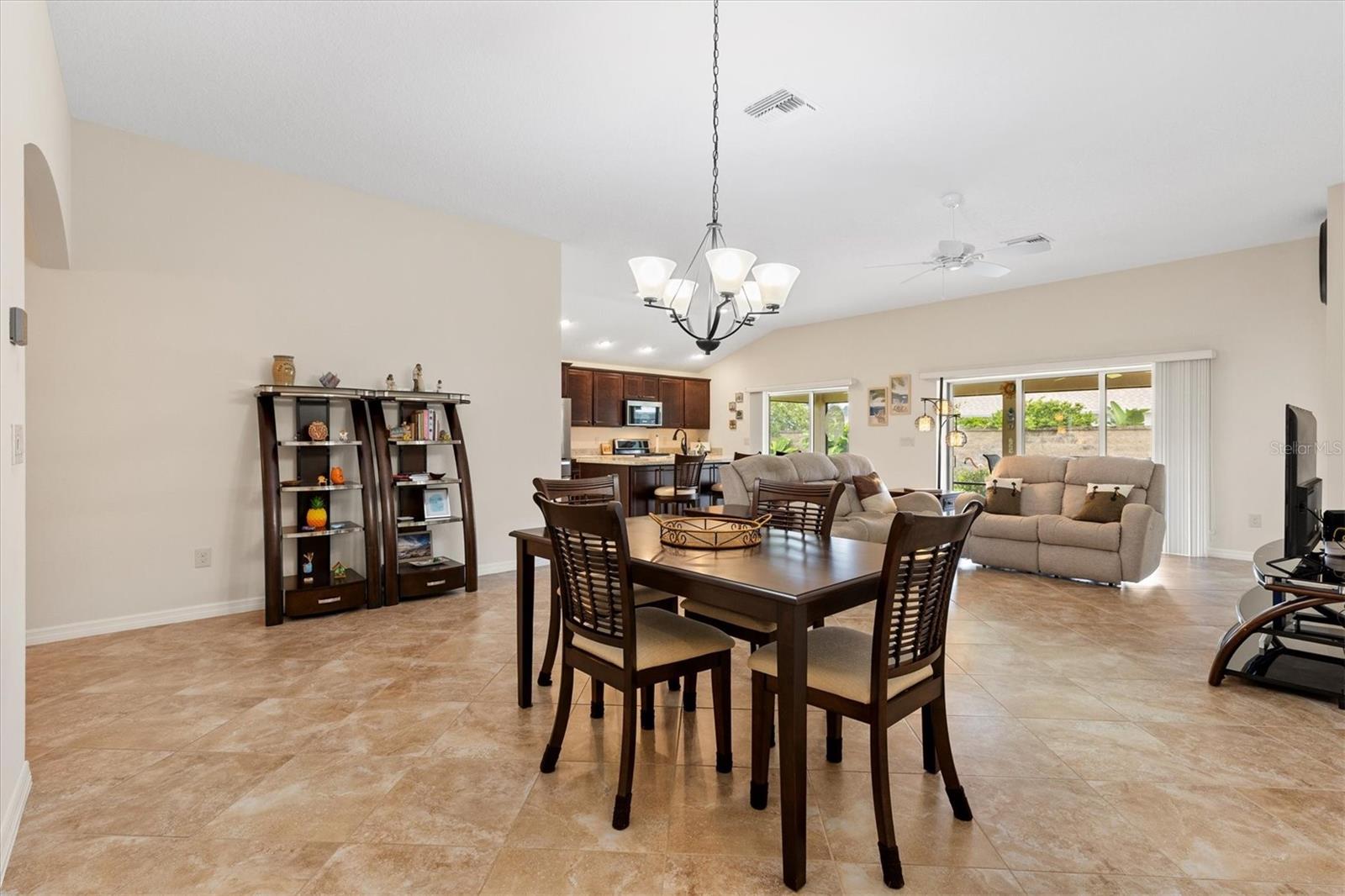 5996 Delphina Loop Property Photo 7