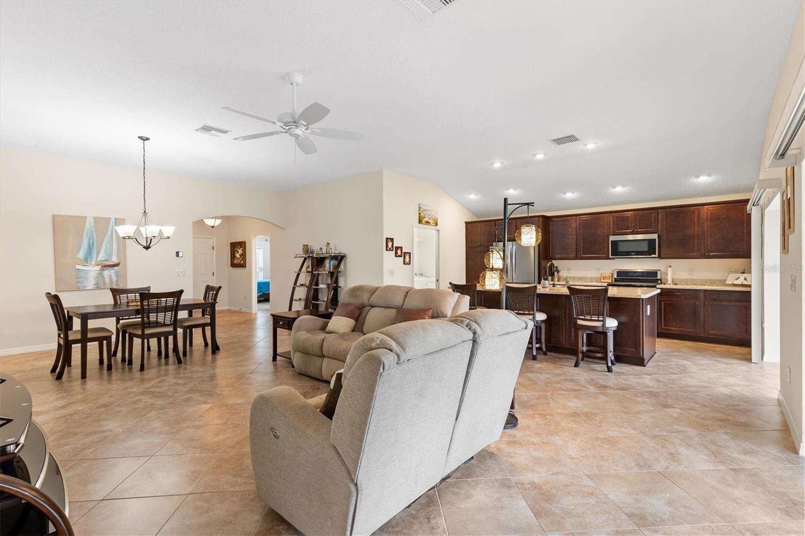 5996 Delphina Loop Property Photo 11