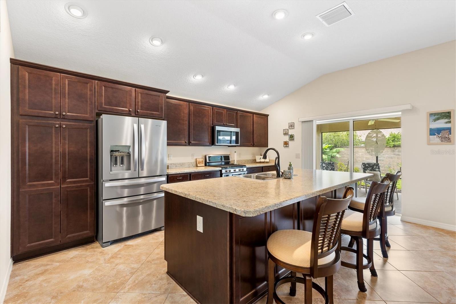 5996 Delphina Loop Property Photo 12