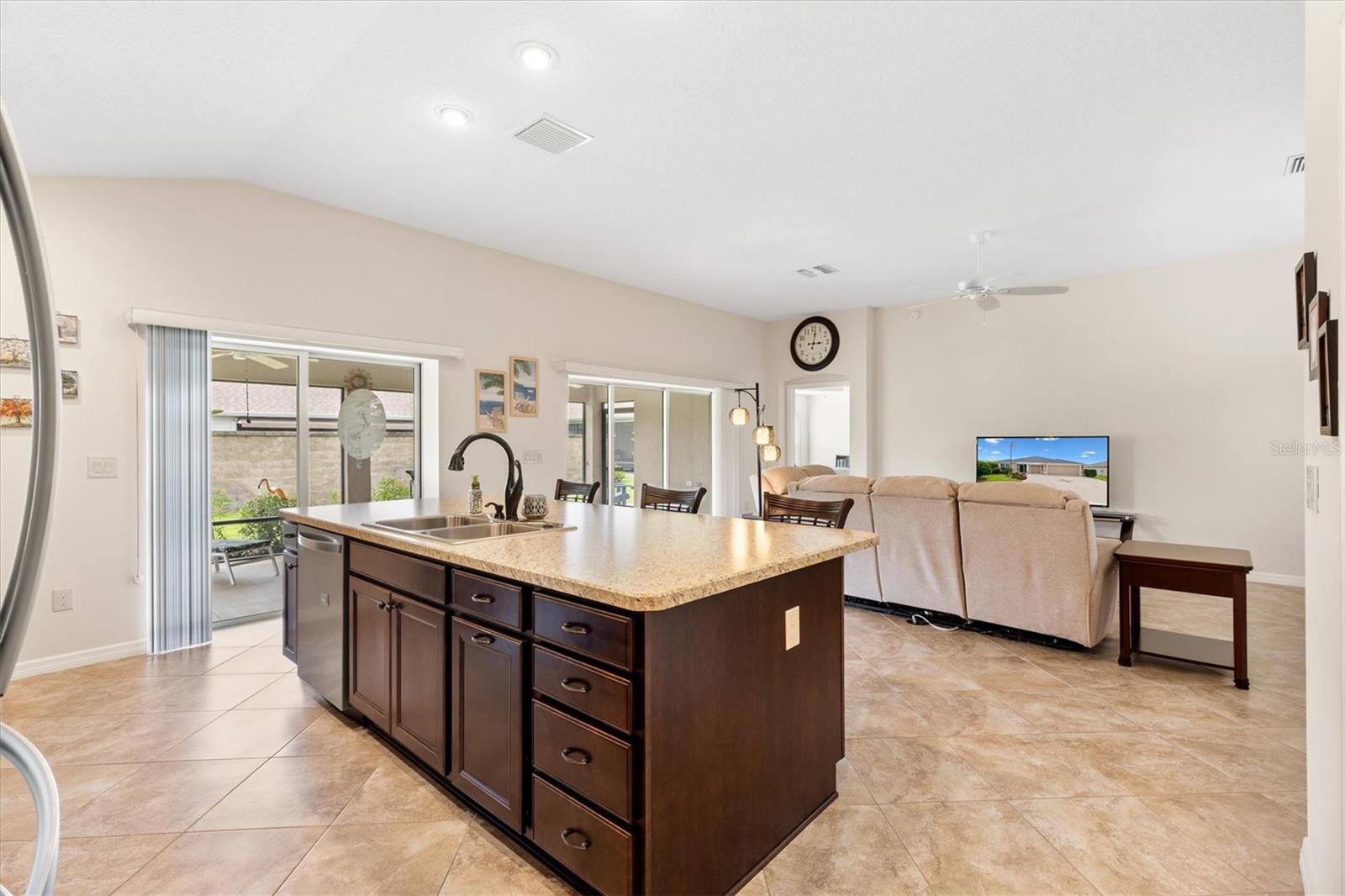 5996 Delphina Loop Property Photo 15