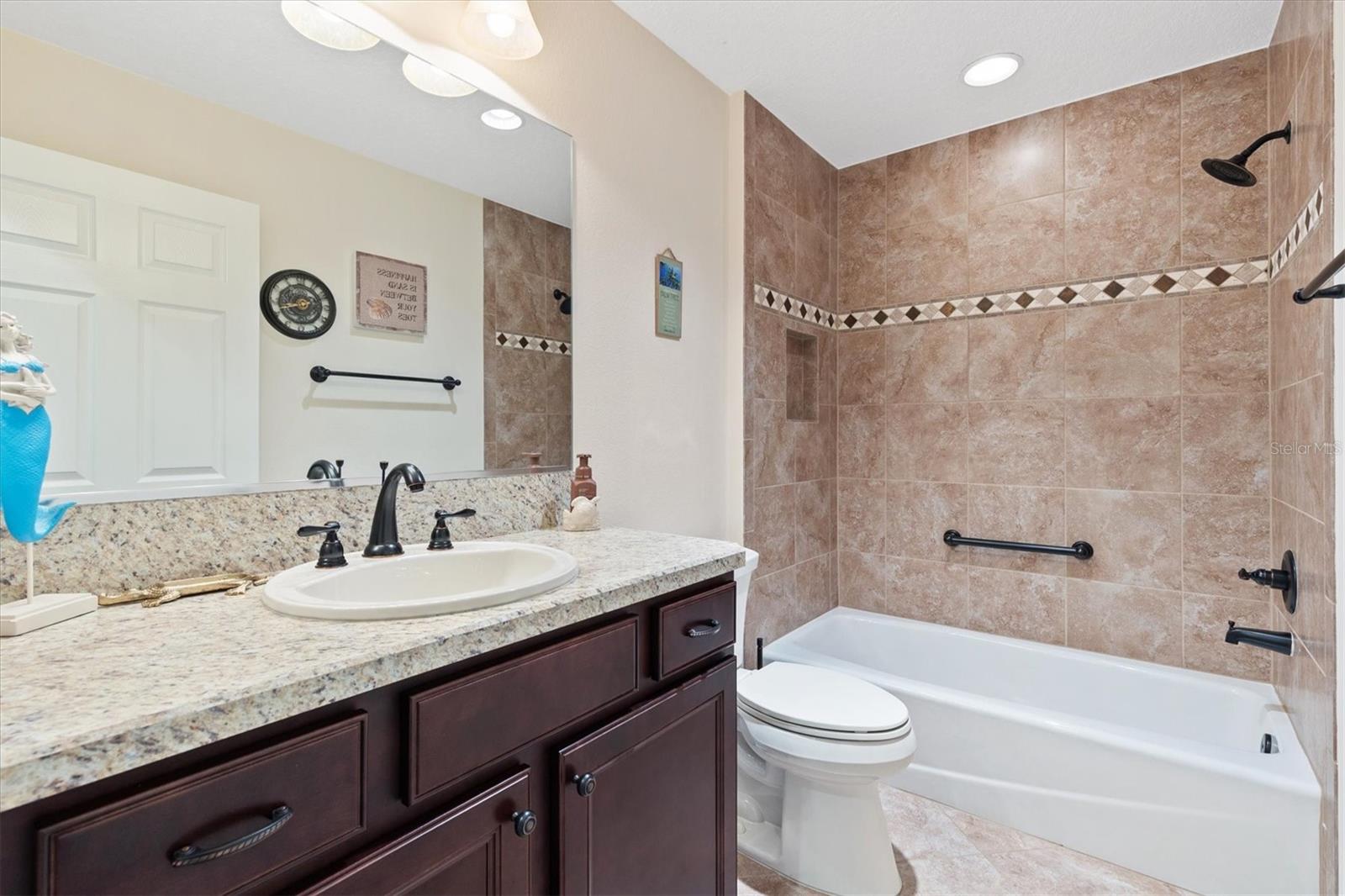 5996 Delphina Loop Property Photo 22