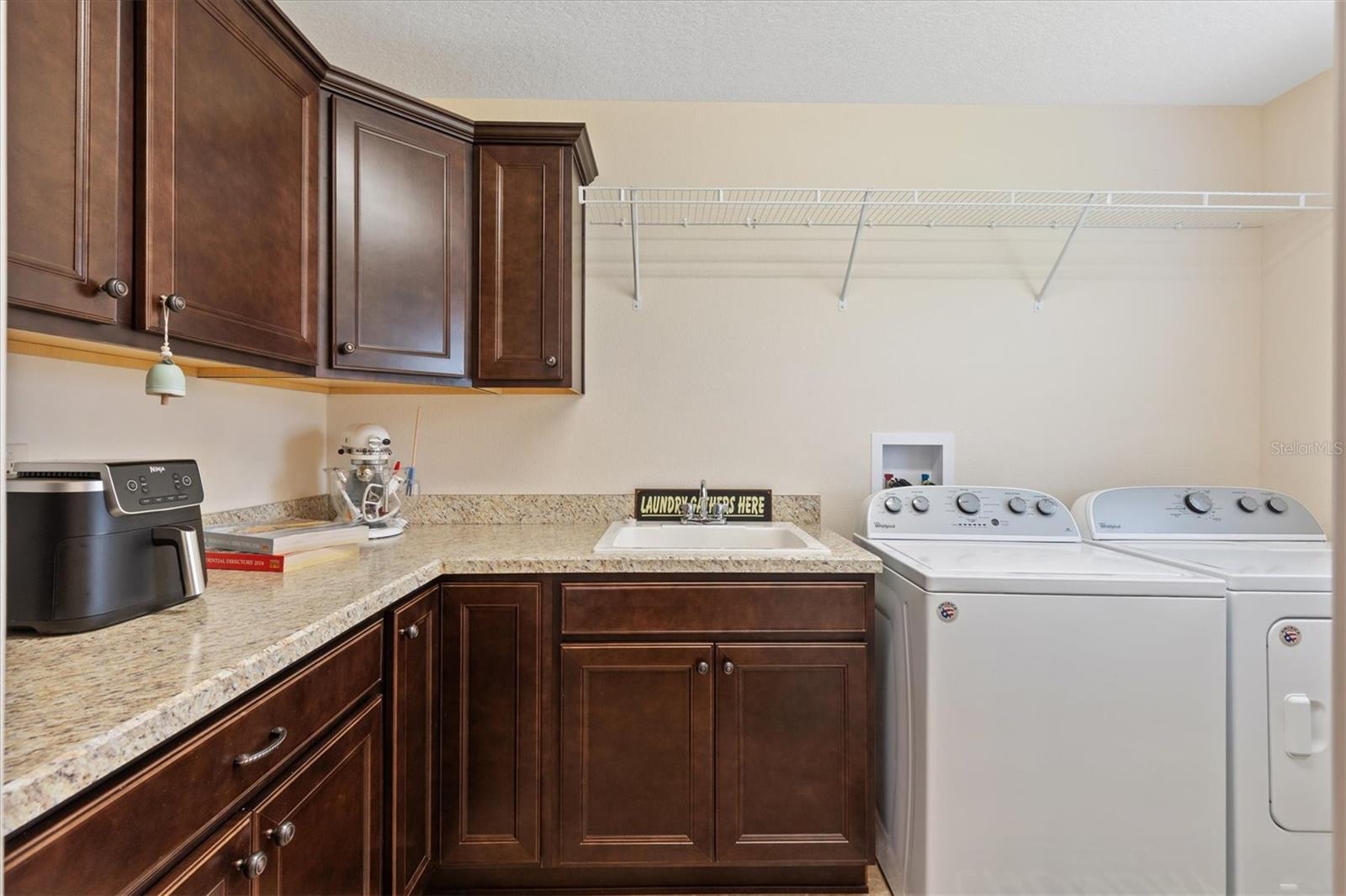 5996 Delphina Loop Property Photo 25