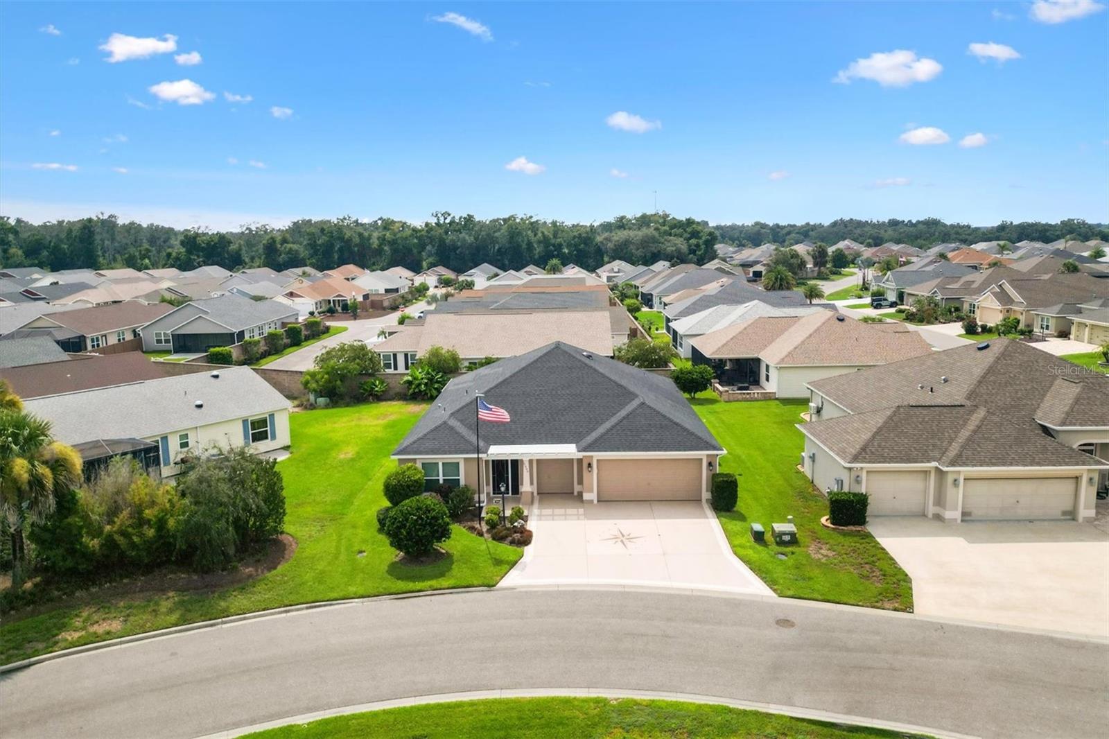 5996 Delphina Loop Property Photo 34