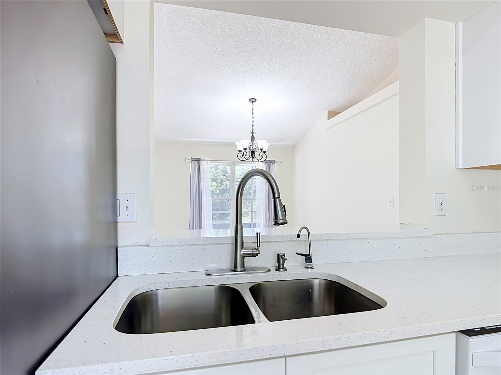 15405 Margaux Dr Property Photo 17