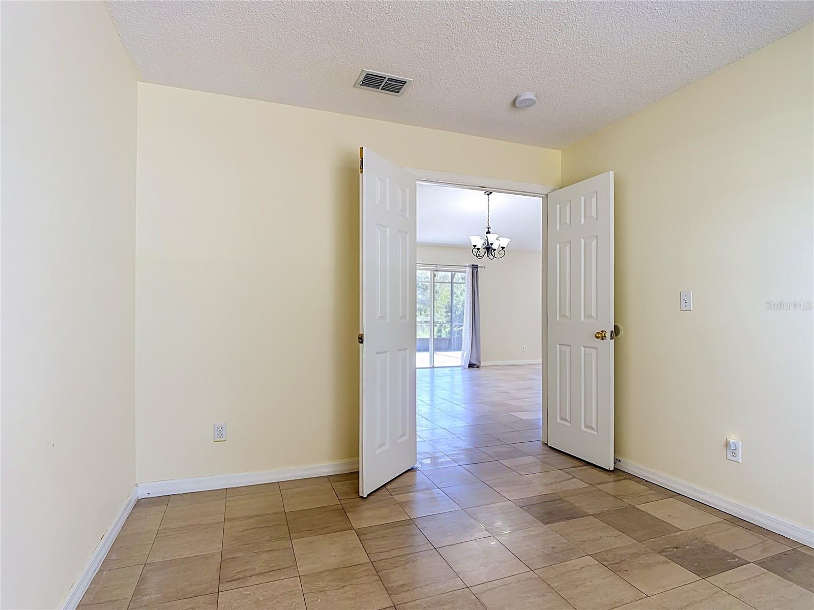 15405 Margaux Dr Property Photo 25