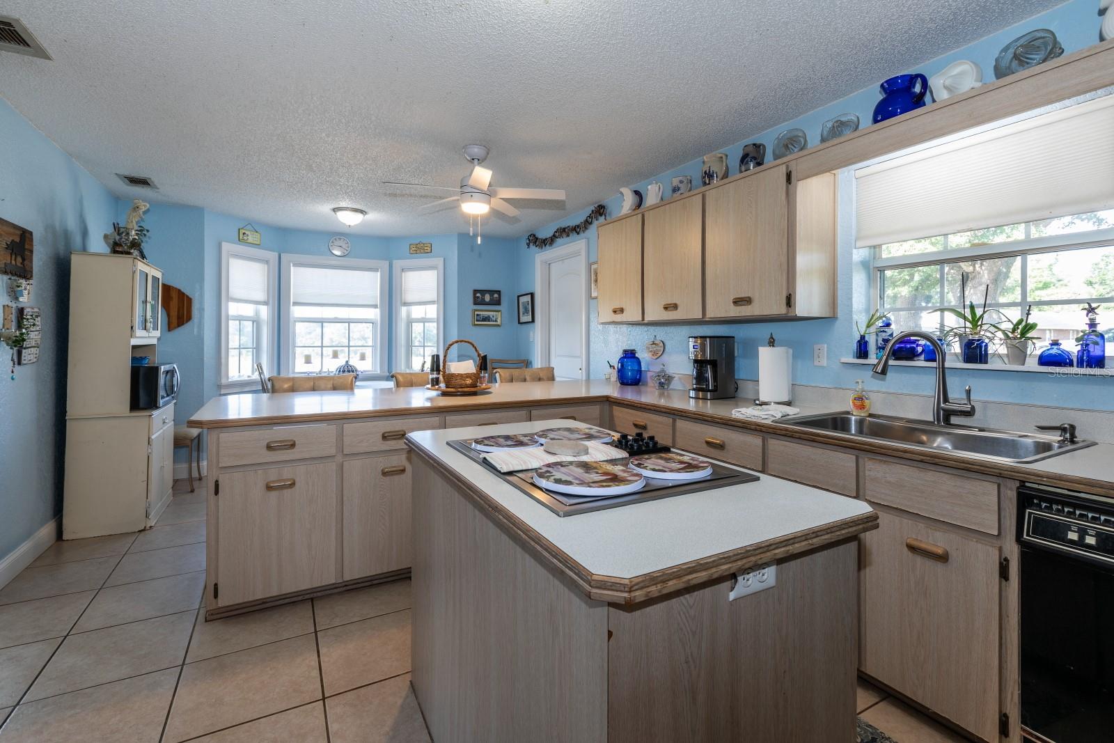 24948 Walkabout Ranch Rd Property Photo 12
