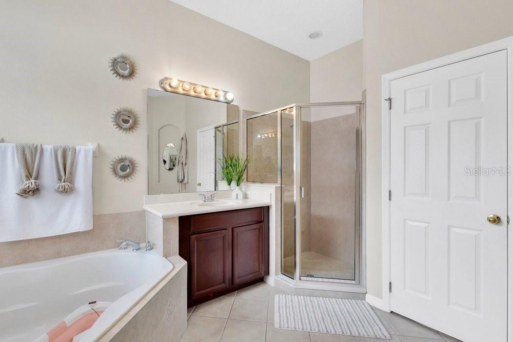 912 Hire Cir Property Photo 17